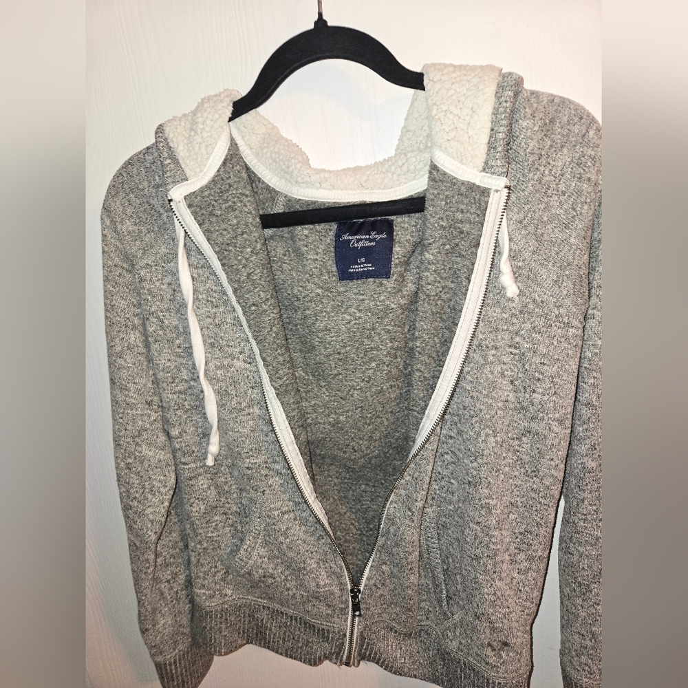 American Eagle Gray Womens Full Zip Sweatshirt Size Large Sherpa Lined Hood